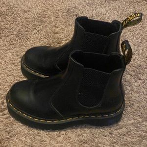 Doc Martens Platform Chelsea Boot Size 7 - Like New